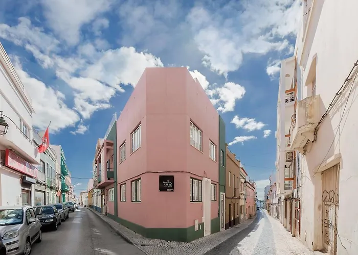 Spacious Stylish Portimão